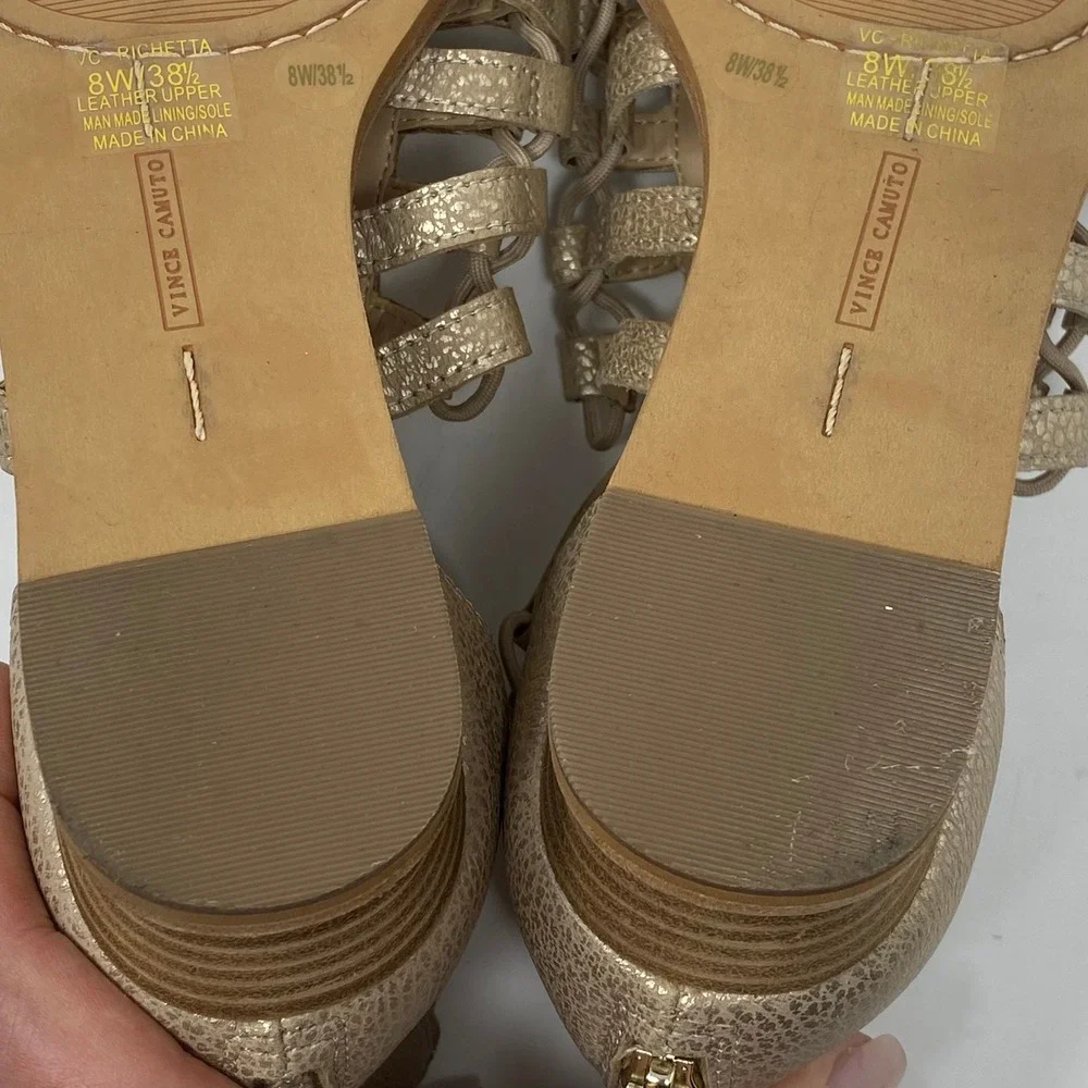 Vince Camuto Women 8W Richetta Gladiator Wedge Sandals Gold Leather Strappy Cage